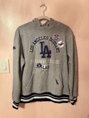 Pro Spirit Athletic Gear Los Angeles Dodgers Gray Crewneck Sweatshirt